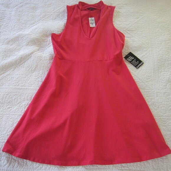 Express Dress M Red Front Keyhole Cut Out A-Line Skater - Picture 1 of 6